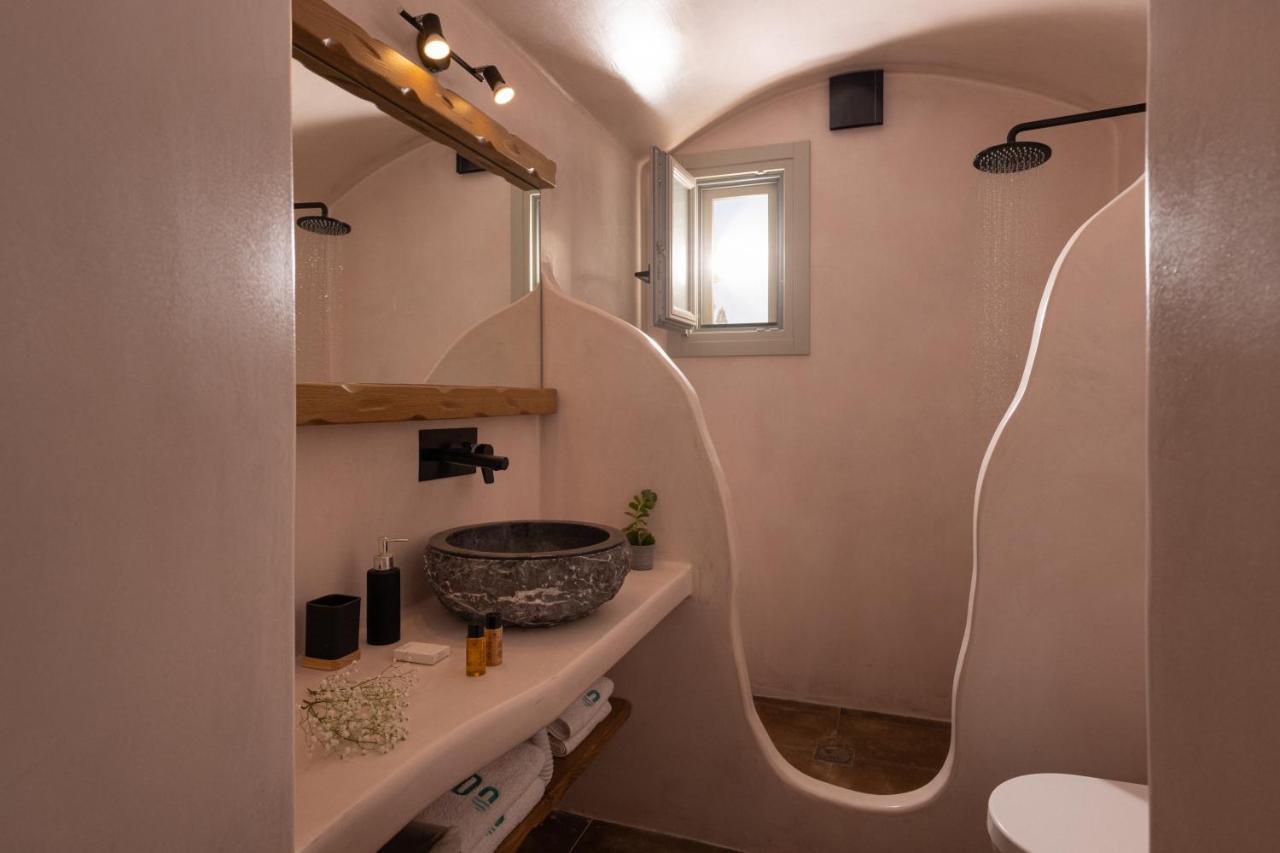 Sando Traditional Cave Villas With Jacuzzi And Sea View Vourvoúlos Exteriér fotografie