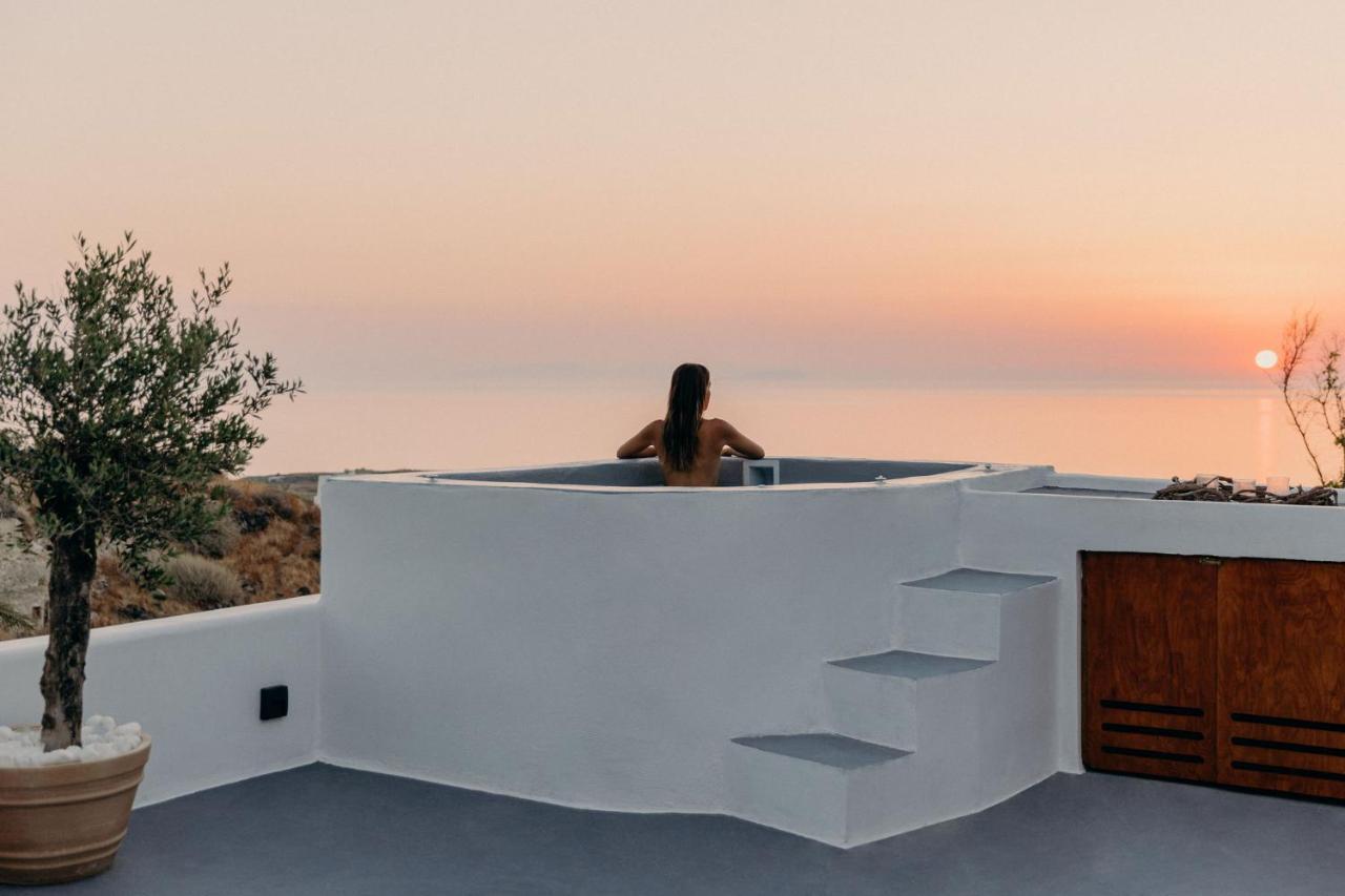 Sando Traditional Cave Villas With Jacuzzi And Sea View Vourvoúlos Exteriér fotografie